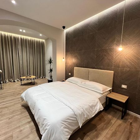 Enzo Rooms & Apartment Blloku Τίρανα Εξωτερικό φωτογραφία
