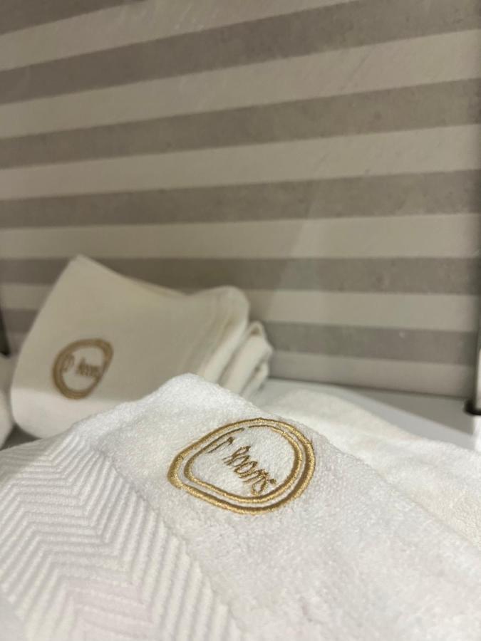 Enzo Rooms & Apartment Blloku Τίρανα Εξωτερικό φωτογραφία