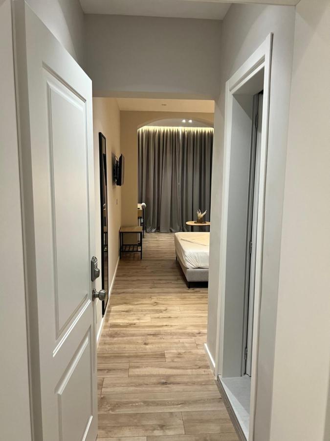 Enzo Rooms & Apartment Blloku Τίρανα Εξωτερικό φωτογραφία
