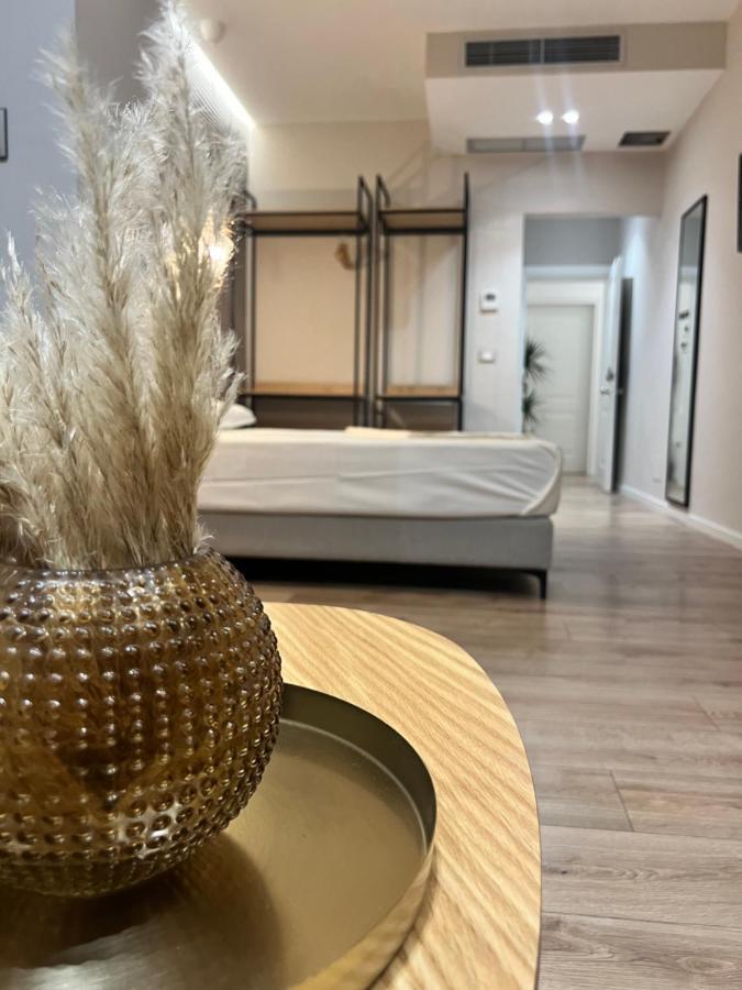 Enzo Rooms & Apartment Blloku Τίρανα Εξωτερικό φωτογραφία