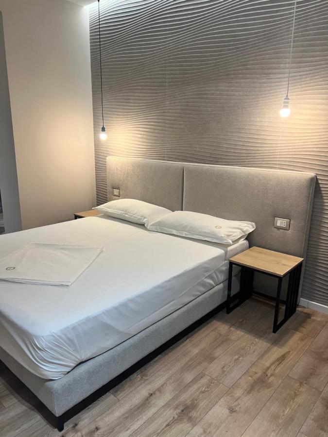 Enzo Rooms & Apartment Blloku Τίρανα Εξωτερικό φωτογραφία