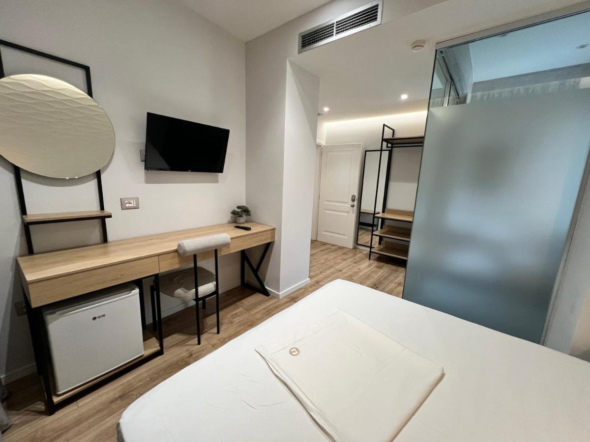 Enzo Rooms & Apartment Blloku Τίρανα Εξωτερικό φωτογραφία