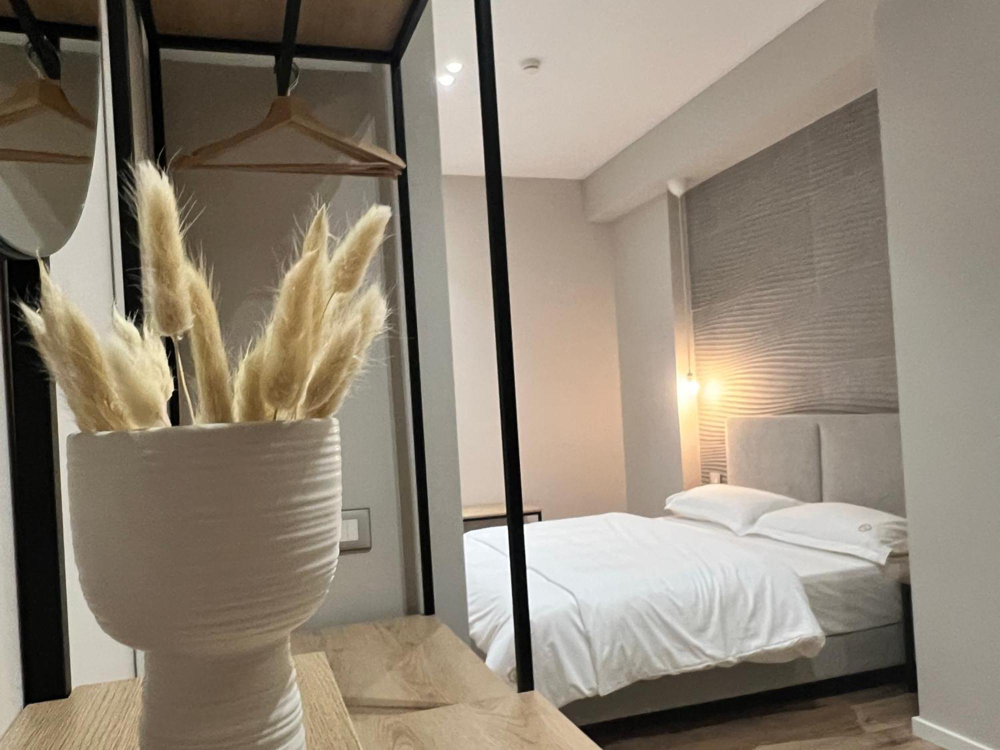 Enzo Rooms & Apartment Blloku Τίρανα Εξωτερικό φωτογραφία